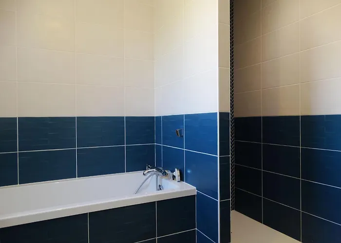 Сasa de vacaciones Maison 6 Avec Piscine Chauffée à St-hilaire *